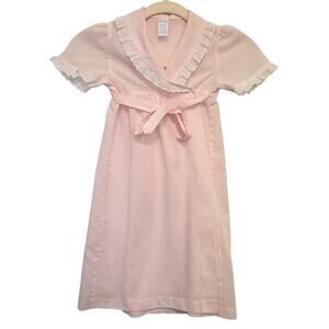 Vintage Pink Girls Nightgown Lace Collar Bow Front Short Sleeve Sleepwear